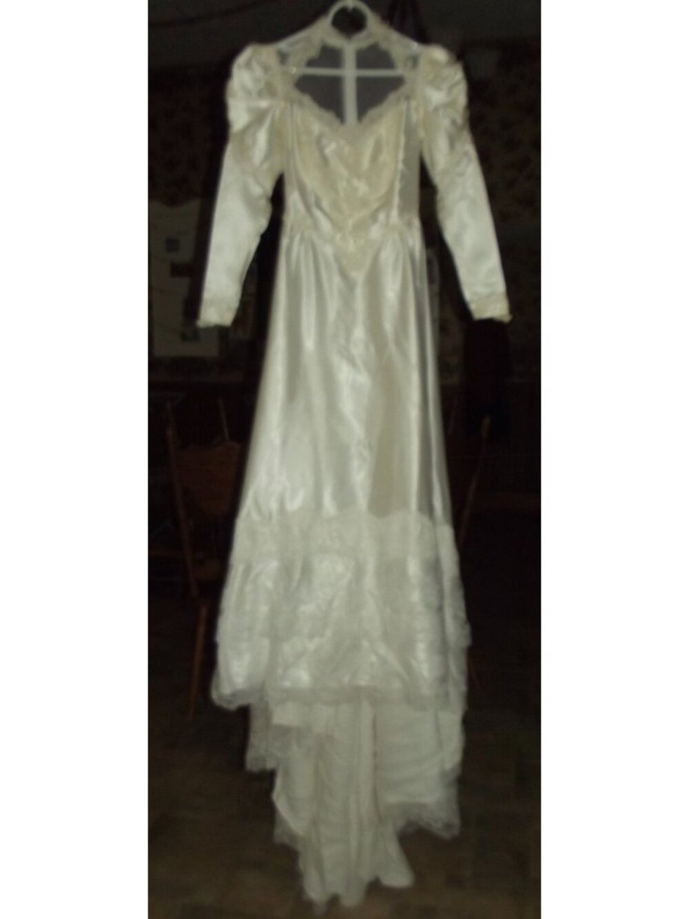 Vintage JCPenny Wedding Dress Size 4? Satin Ivory or Soft White Long Train